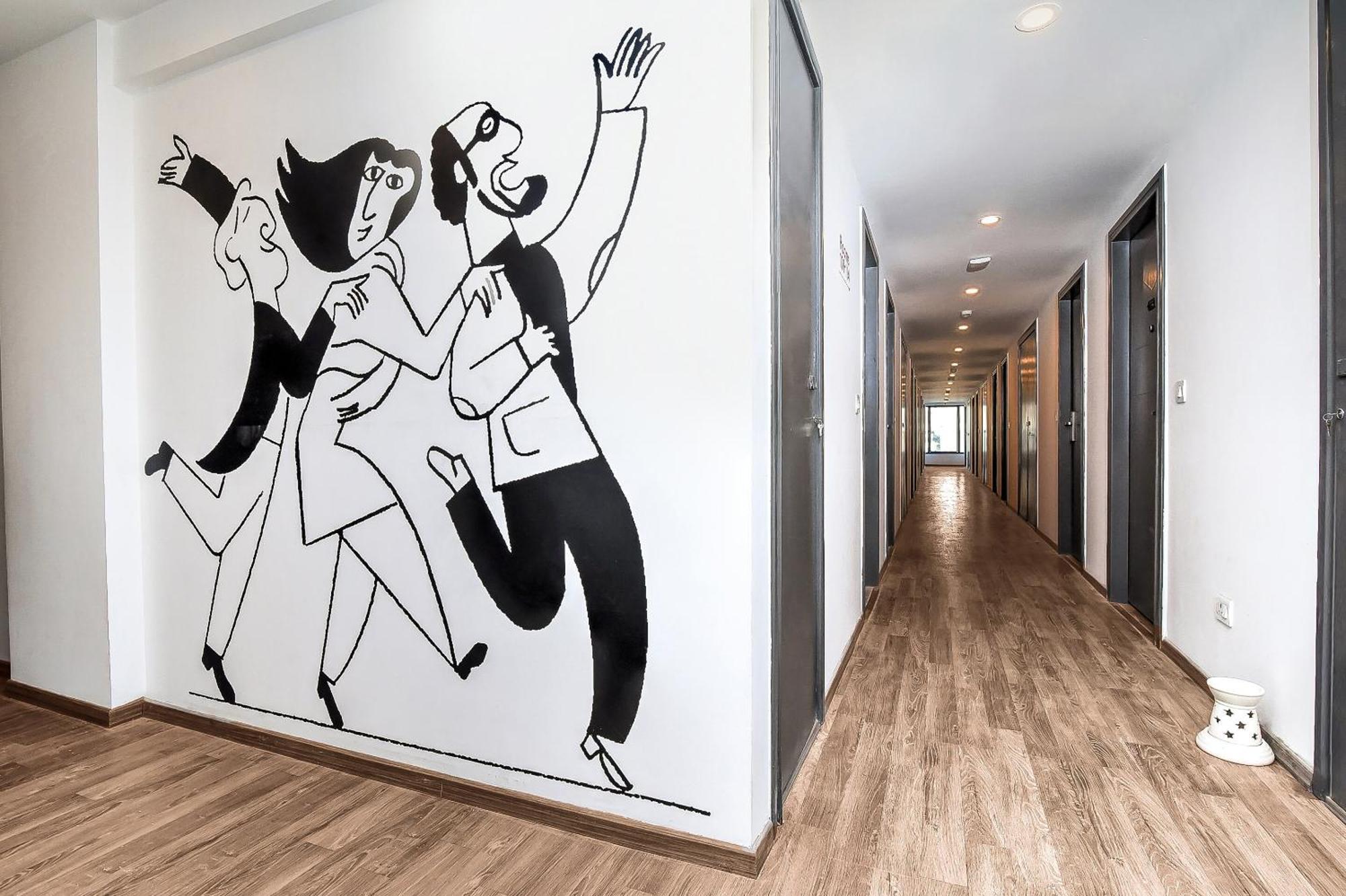 Hotel O Nova Rooms Surat Ngoại thất bức ảnh
